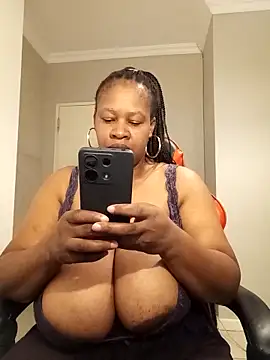 bustylisa1983 online show from March 31, 2026, 5:30 am