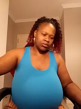 bustylisa1983 online show from April 24, 2026, 5:32 am