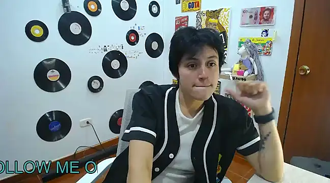 9 Fernanda 9 online show from February 27, 2025, 11:48 pm