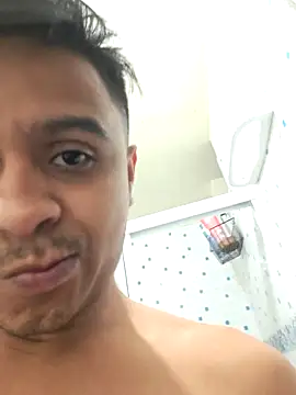 Snapshot of Timyboys24 chatting on November 5, 2025, 2:22 am Timyboys24 online show from November 5, 2025, 2:22 am