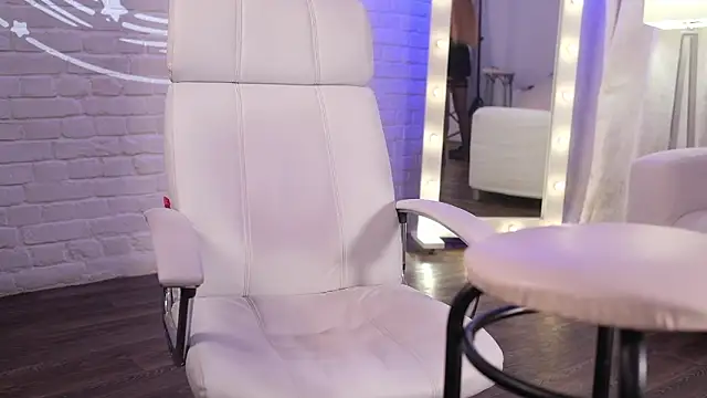 Margo Pearls online show from March 8, 2026, 2:26 am