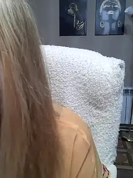 Snapshot of koroleva70 chatting on September 27, 2025, 5:40 pm koroleva70 online show from September 27, 2025, 5:40 pm