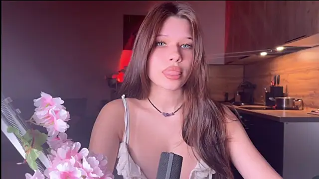 Snapshot of YourOblivion chatting on March 13, 2026, 7:20 pm YourOblivion online show from March 13, 2026, 7:20 pm