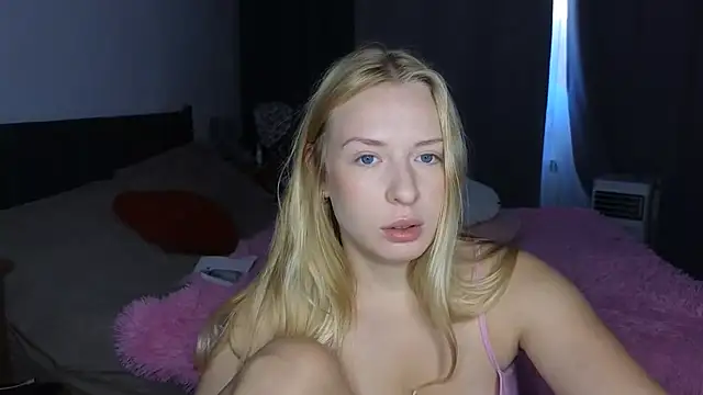 Snapshot of FREYA_- chatting on July 16, 2026, 9:15 am FREYA - online show from July 16, 2026, 9:15 am