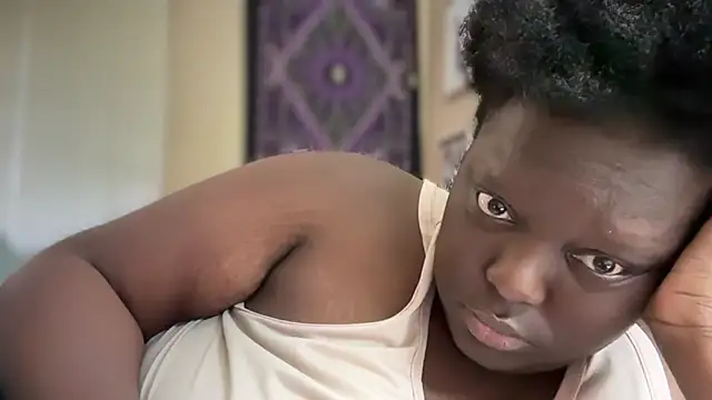 Snapshot of Yagurl__west chatting on February 8, 2025, 5:29 pm Yagurl west online show from February 8, 2025, 5:29 pm