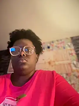 Yagurl  west online show from November 26, 2025, 3:29 am