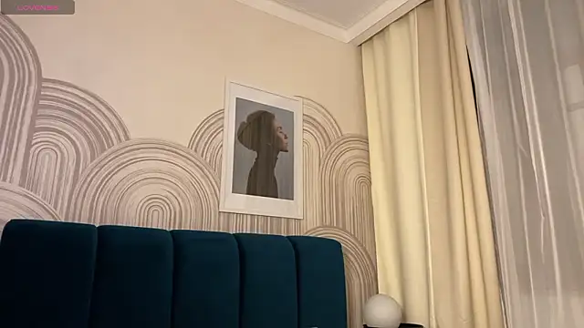 Snapshot of viviann_evans chatting on February 11, 2026, 12:48 am viviann evans online show from February 11, 2026, 12:48 am