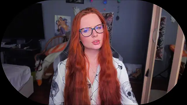 Snapshot of KlementinaBbG chatting on December 5, 2024, 8:55 pm KlementinaBbG online show from December 5, 2024, 8:55 pm