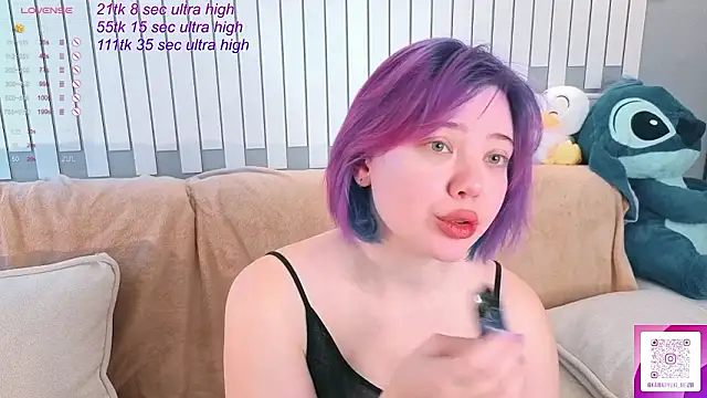   KawaiiYuki   online show from January 19, 2026, 5:55 am