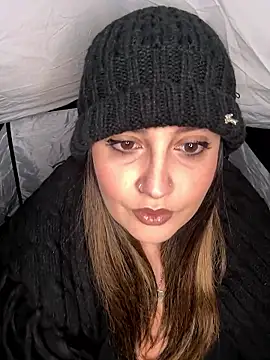 Novababy18 online show from January 18, 2026, 9:40 pm