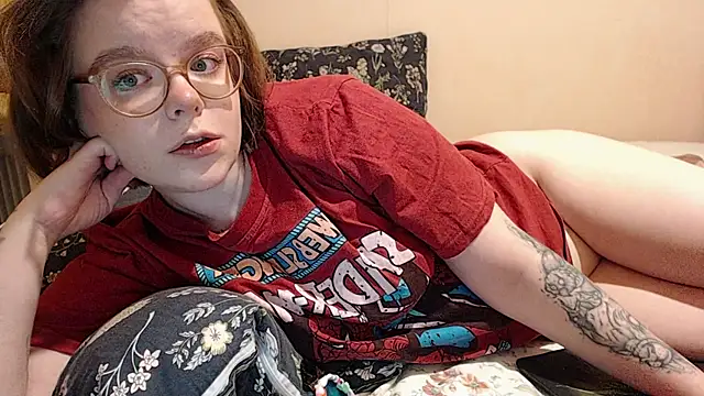 Snapshot of Chmiri_cb chatting on December 7, 2024, 1:18 pm Chmiri cb online show from December 7, 2024, 1:18 pm