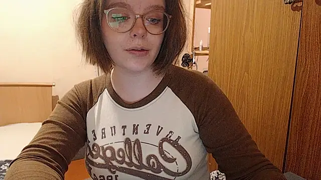 Snapshot of Chmiri_cb chatting on December 21, 2024, 10:19 pm Chmiri cb online show from December 21, 2024, 10:19 pm