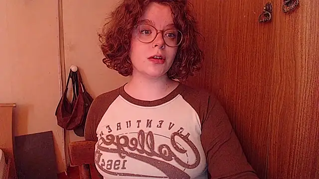 Snapshot of Chmiri_cb chatting on February 7, 2025, 8:44 am Chmiri cb online show from February 7, 2025, 8:44 am