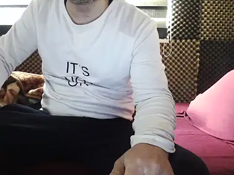 Arabeyes online show from January 6, 2026, 12:42 pm