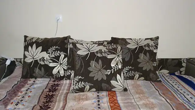 Nika Shiny online show from February 16, 2025, 5:15 am