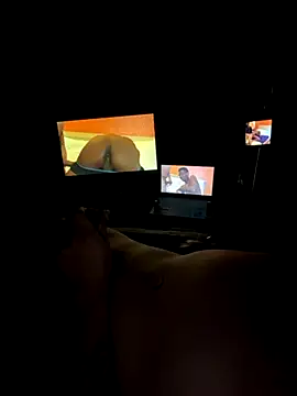 Snapshot of SideGhost chatting on November 11, 2025, 10:26 am SideGhost online show from November 11, 2025, 10:26 am