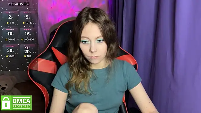 Snapshot of Natural_babe666 chatting on September 17, 2025, 9:38 pm Natural babe666 online show from September 17, 2025, 9:38 pm