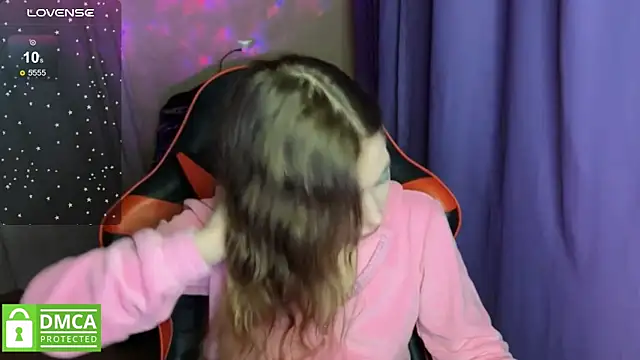 Snapshot of Natural_babe666 chatting on September 21, 2025, 7:48 pm Natural babe666 online show from September 21, 2025, 7:48 pm