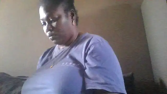 Snapshot of XgeileKutje chatting on February 6, 2026, 10:29 am XgeileKutje online show from February 6, 2026, 10:29 am