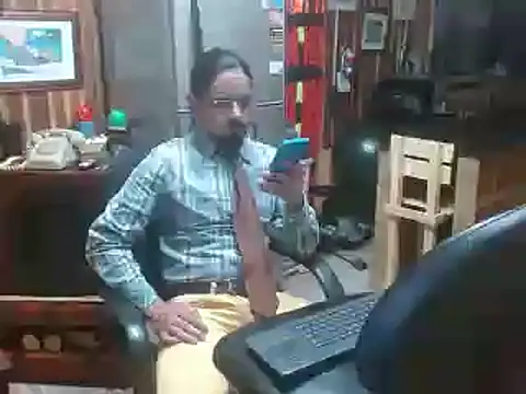 Snapshot of Dr_Pocholate84 chatting on January 7, 2025, 2:51 pm Dr Pocholate84 online show from January 7, 2025, 2:51 pm