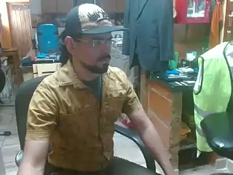 Snapshot of Dr_Pocholate84 chatting on January 9, 2025, 5:54 pm Dr Pocholate84 online show from January 9, 2025, 5:54 pm