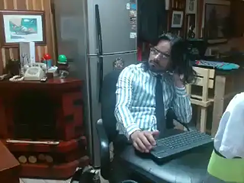 Snapshot of Dr_Pocholate84 chatting on January 10, 2025, 1:52 pm Dr Pocholate84 online show from January 10, 2025, 1:52 pm