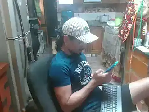 Snapshot of Dr_Pocholate84 chatting on January 16, 2025, 9:40 pm Dr Pocholate84 online show from January 16, 2025, 9:40 pm