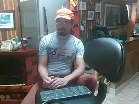 Snapshot of Dr_Pocholate84 chatting on January 20, 2025, 4:55 pm Dr Pocholate84 online show from January 20, 2025, 4:55 pm