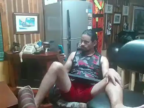 Snapshot of Dr_Pocholate84 chatting on January 24, 2025, 4:37 am Dr Pocholate84 online show from January 24, 2025, 4:37 am