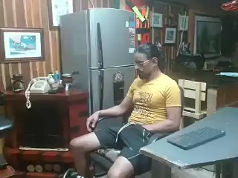 Snapshot of Dr_Pocholate84 chatting on January 28, 2025, 2:53 am Dr Pocholate84 online show from January 28, 2025, 2:53 am