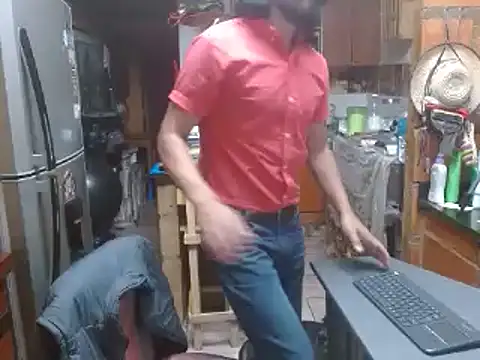 Snapshot of Dr_Pocholate84 chatting on February 10, 2025, 2:19 am Dr Pocholate84 online show from February 10, 2025, 2:19 am