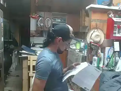 Snapshot of Dr_Pocholate84 chatting on February 23, 2025, 5:45 am Dr Pocholate84 online show from February 23, 2025, 5:45 am