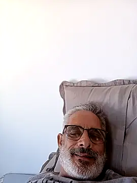 reijulio55 online show from March 15, 2025, 10:24 am