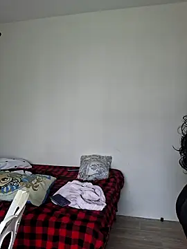 Kamdollie online show from October 24, 2025, 7:27 am