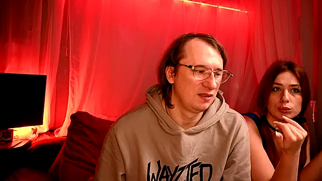 Snapshot of Claudia_and_elon_ chatting on October 20, 2025, 8:48 am Claudia and elon  online show from October 20, 2025, 8:48 am