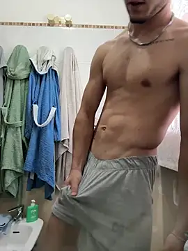 giovanni5281 online show from May 15, 2026, 6:42 am