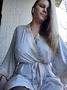 Snapshot of SexyMichellexo chatting on March 14, 2025, 11:56 am SexyMichellexo online show from March 14, 2025, 11:56 am