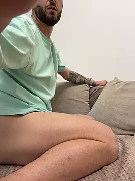 ElChapoGuzman95 online show from February 10, 2026, 8:46 pm