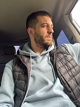 ElChapoGuzman95 online show from April 16, 2026, 6:58 am