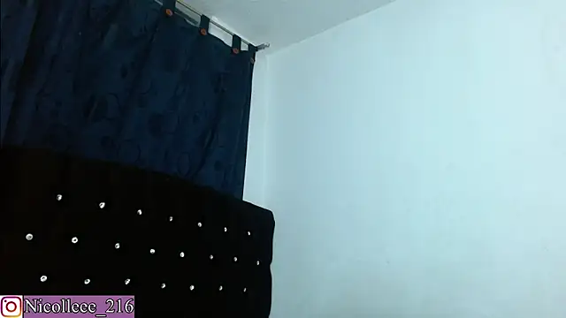 Snapshot of Ni_colle chatting on March 4, 2025, 8:13 am Ni colle online show from March 4, 2025, 8:13 am