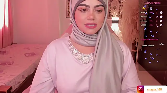 Snapshot of shayla_18 chatting on February 26, 2025, 10:20 pm shayla 18 online show from February 26, 2025, 10:20 pm