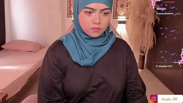 Snapshot of shayla_18 chatting on March 13, 2025, 7:28 pm shayla 18 online show from March 13, 2025, 7:28 pm