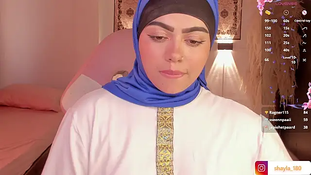 Snapshot of shayla_18 chatting on March 15, 2025, 10:22 pm shayla 18 online show from March 15, 2025, 10:22 pm