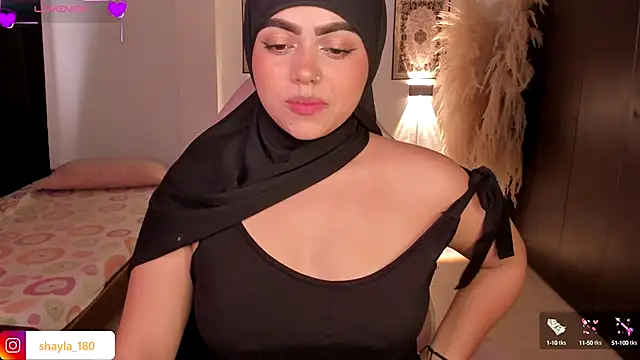 Snapshot of shayla_18 chatting on September 10, 2025, 8:53 pm shayla 18 online show from September 10, 2025, 8:53 pm