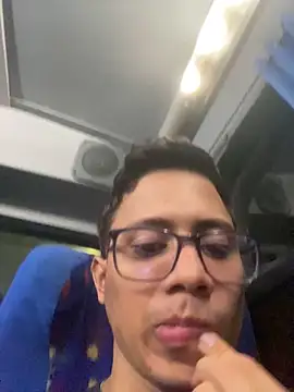 Snapshot of xTommy_Steigerx chatting on September 15, 2025, 11:38 pm xTommy Steigerx online show from September 15, 2025, 11:38 pm