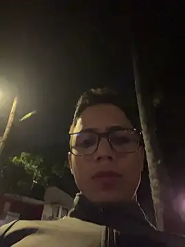 Snapshot of xTommy_Steigerx chatting on October 11, 2025, 2:00 am xTommy Steigerx online show from October 11, 2025, 2:00 am