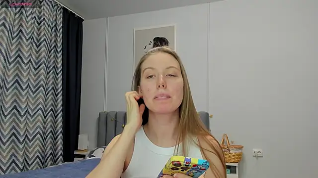 Peggy Beauty online show from February 21, 2025, 2:28 am