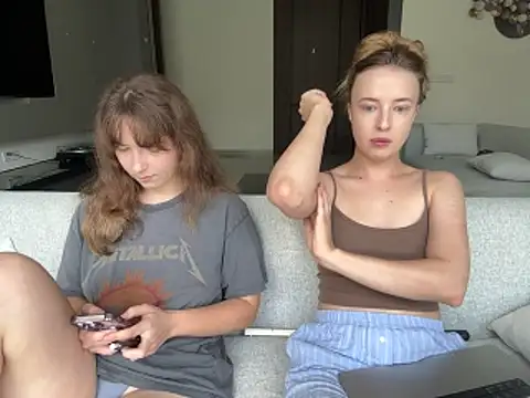 Nura n Sarah online show from March 14, 2026, 5:13 am