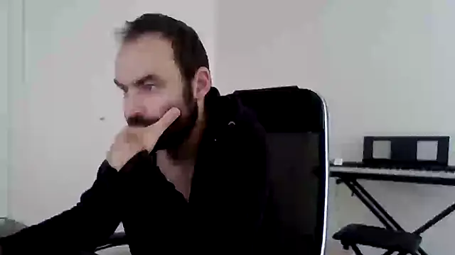 Snapshot of joaodias_97 chatting on February 5, 2026, 12:32 pm joaodias 97 online show from February 5, 2026, 12:32 pm