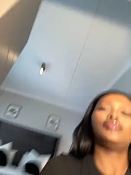 Snapshot of Neelo-Smith chatting on December 7, 2024, 6:43 am Neelo-Smith online show from December 7, 2024, 6:43 am